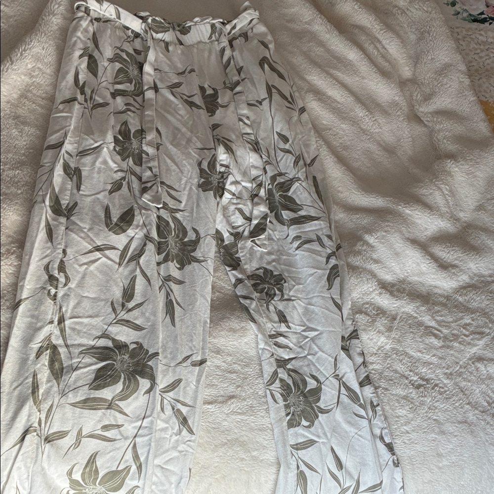 Miami White and Green Floral Women's Pants